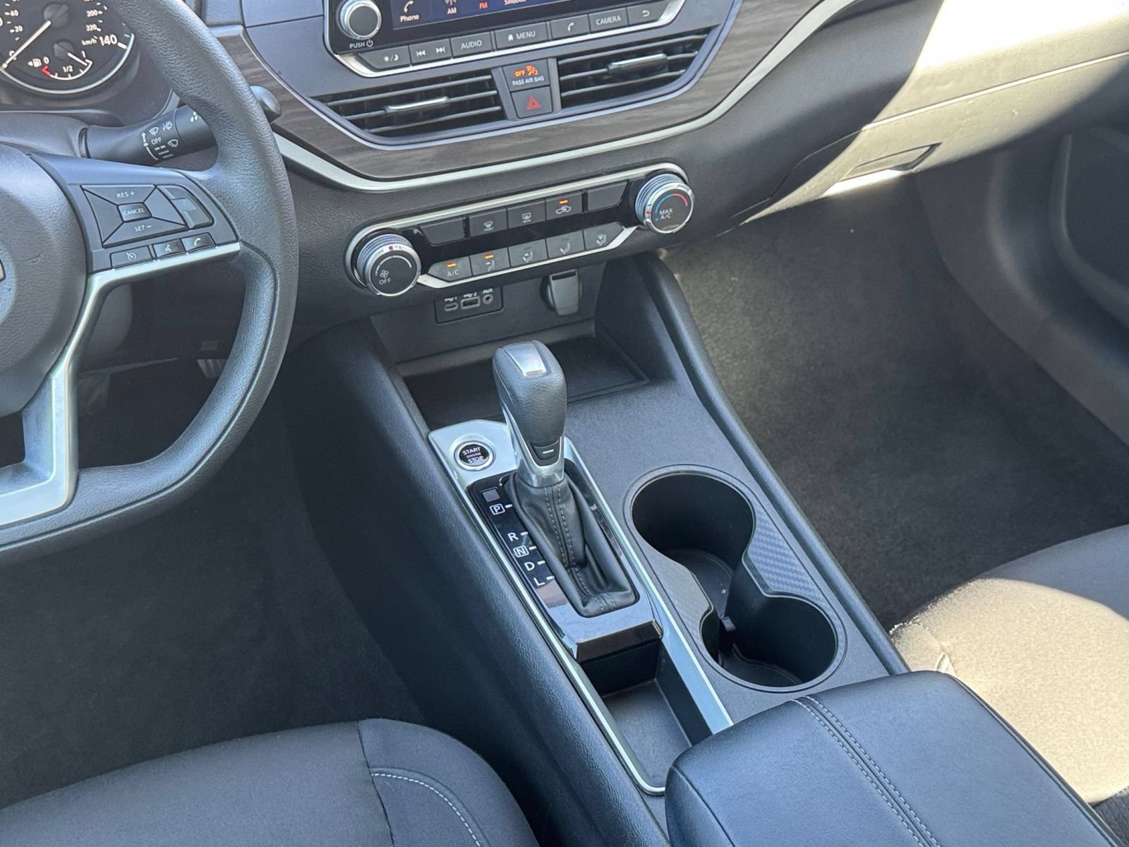 Used 2025 Nissan Altima 2.5 SV FWD image 42