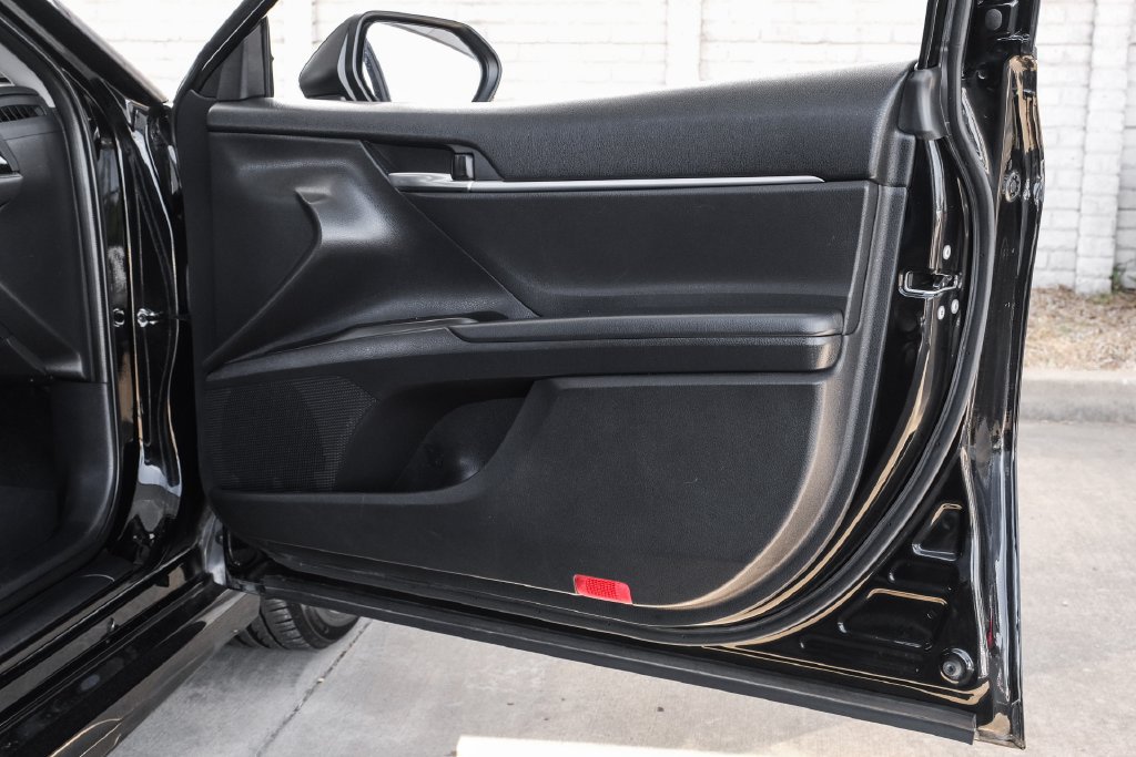 Used 2023 Toyota Camry SE FWD image 37