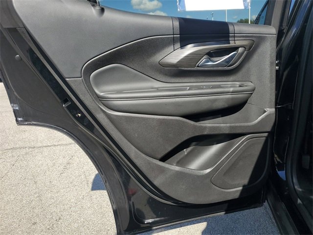 Used 2024 GMC Terrain SLT image 9