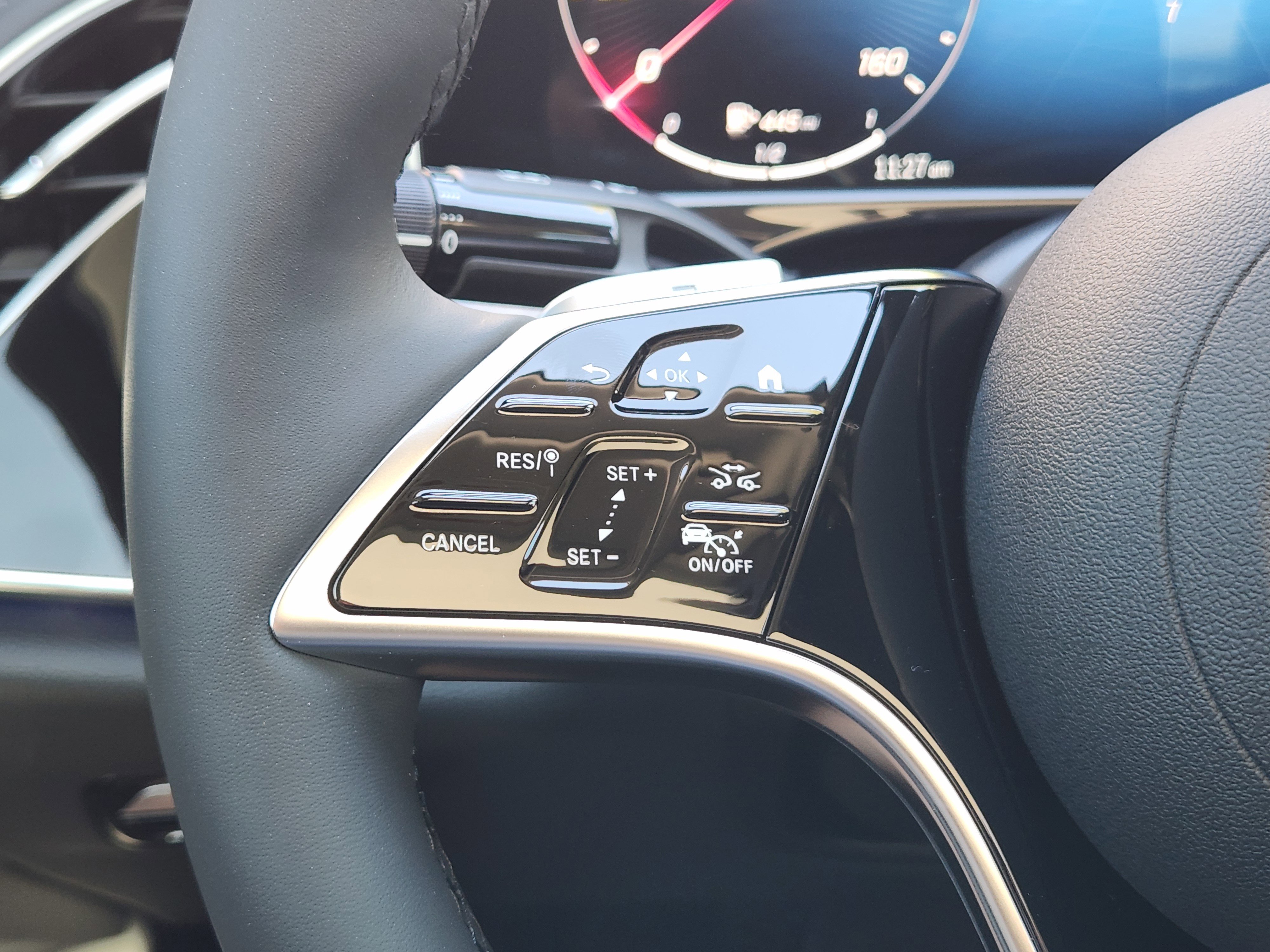 New 2026 Mercedes-Benz E 350 4MATIC Sedan image 28