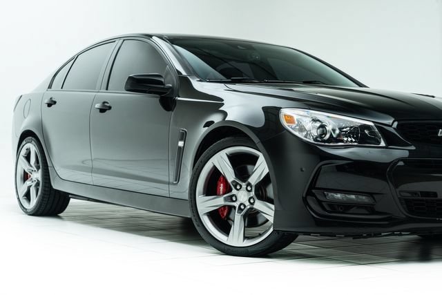 Used 2017 Chevrolet SS RWD image 3