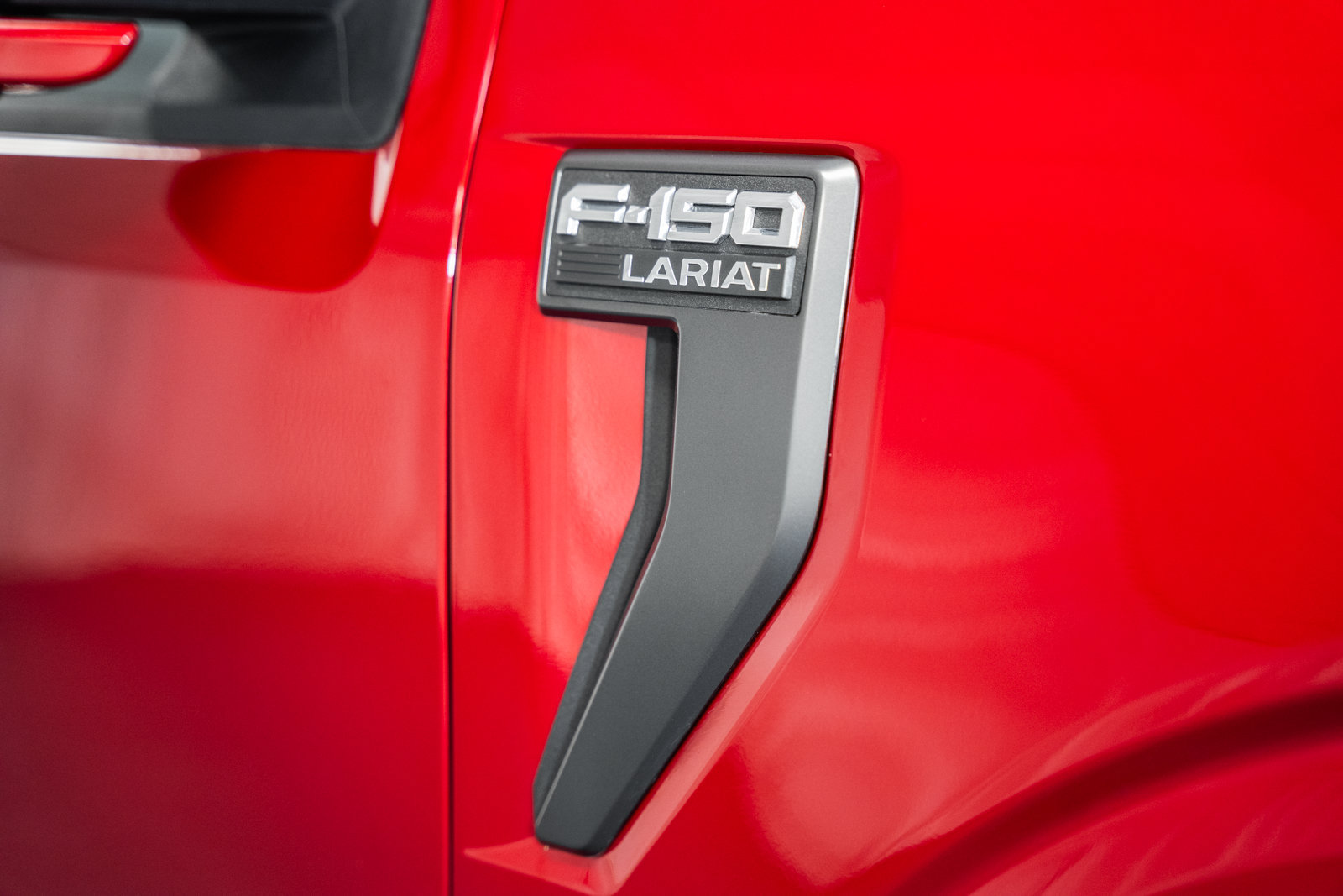 Certified 2022 Ford F150 Lariat w/ Equipment Group 502A High AWD/4WD image 14