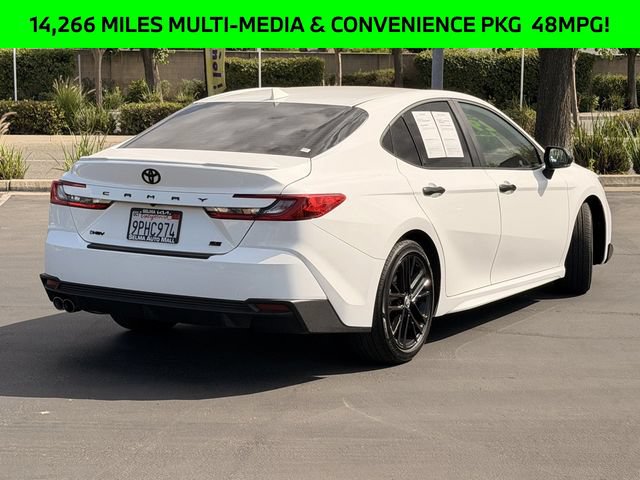 Used 2025 Toyota Camry SE FWD image 5
