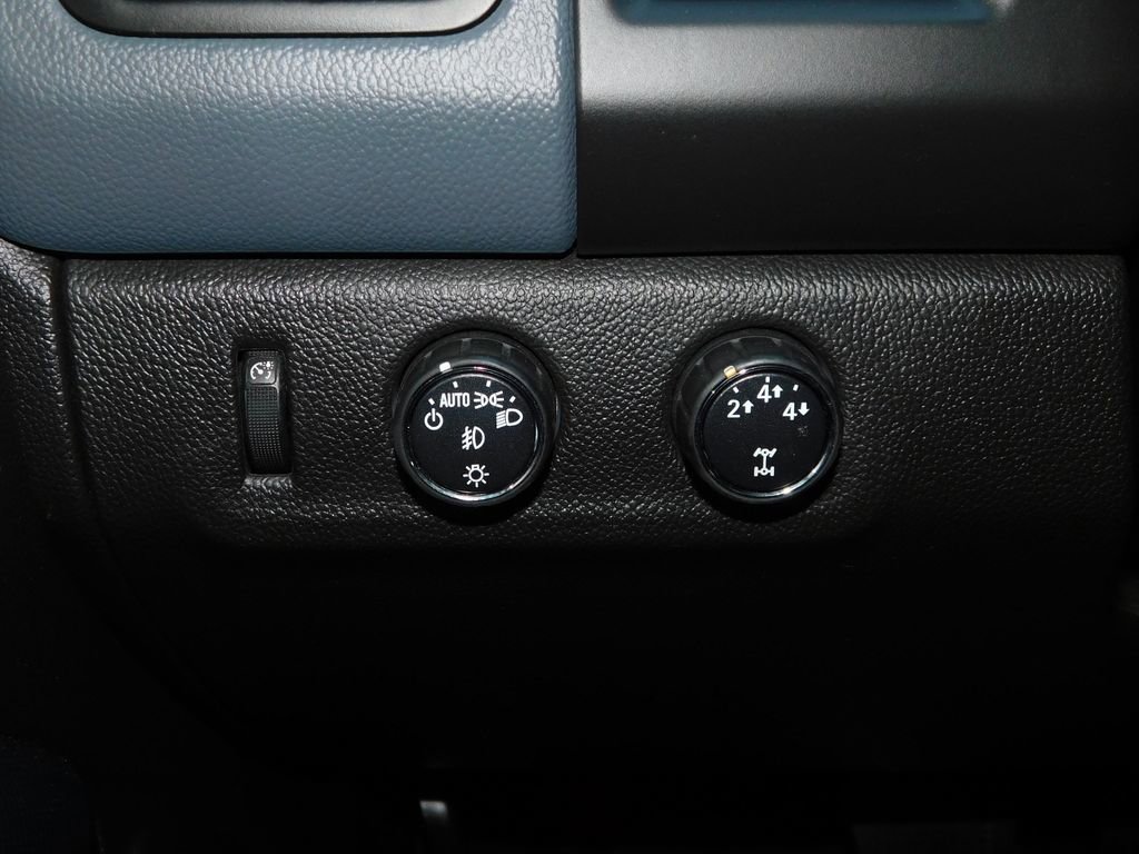 Used 2016 Chevrolet Colorado Z71 image 31