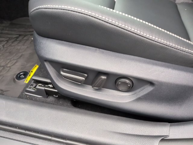 Used 2026 Toyota Camry SE w/ Multimedia Upgrade Package FWD image 14