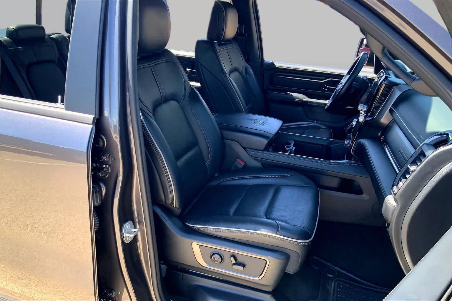 Used 2023 RAM 1500 Limited AWD/4WD image 9
