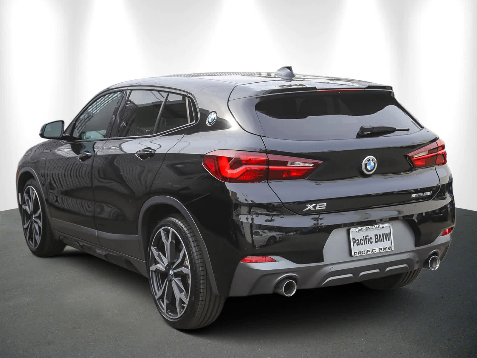 Used 2022 BMW X2 sDrive28i w/ M Sport X Package image 4