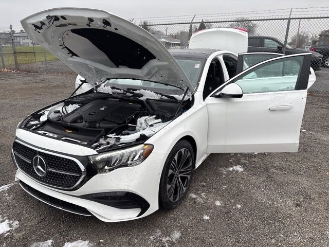 Used 2025 Mercedes-Benz E 350 4MATIC Sedan image 24