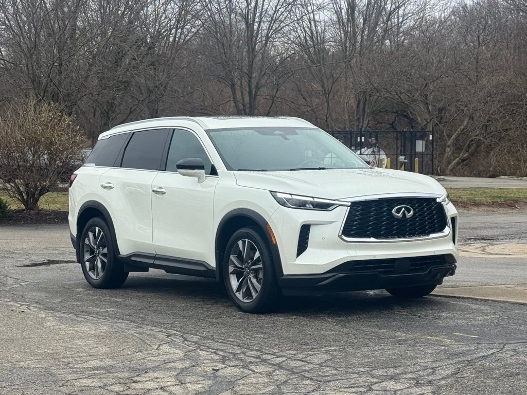 Used 2024 INFINITI QX60 Luxe w/ Vision Package