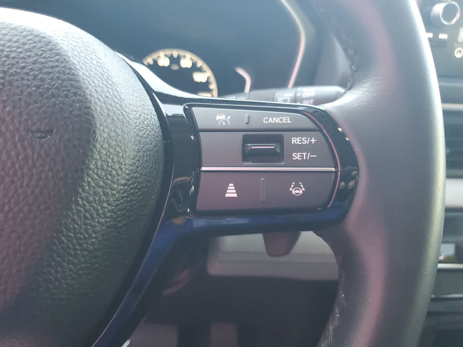 Used 2025 Honda Pilot Touring image 18
