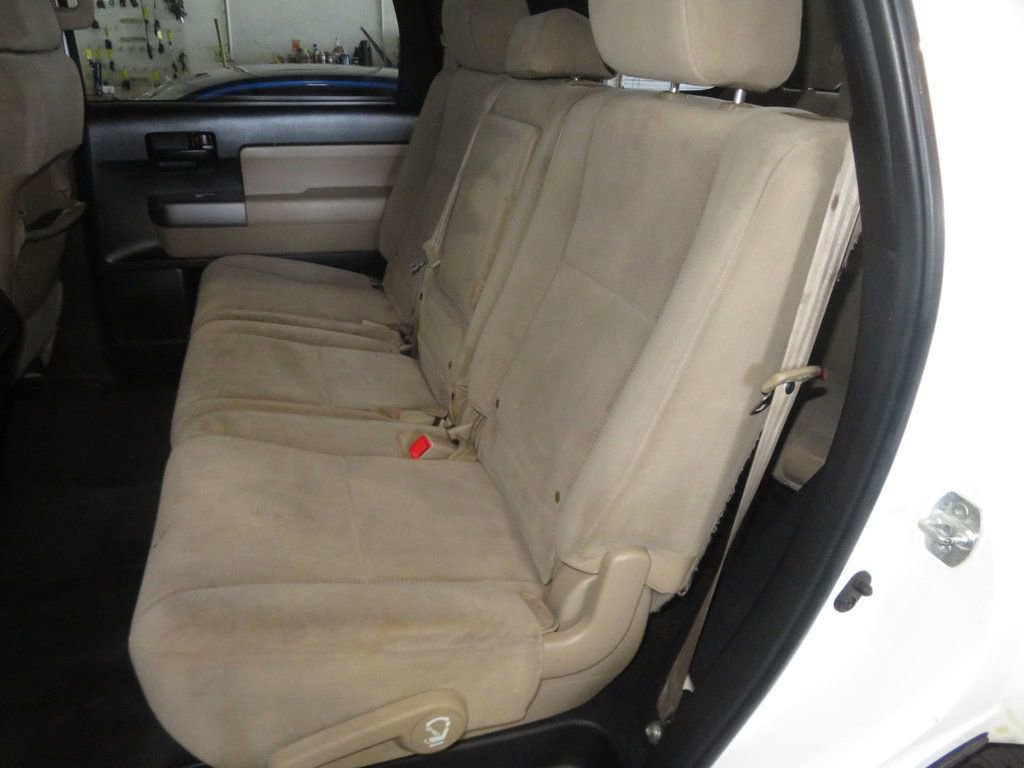 Used 2016 Toyota Sequoia SR5 AWD/4WD image 26
