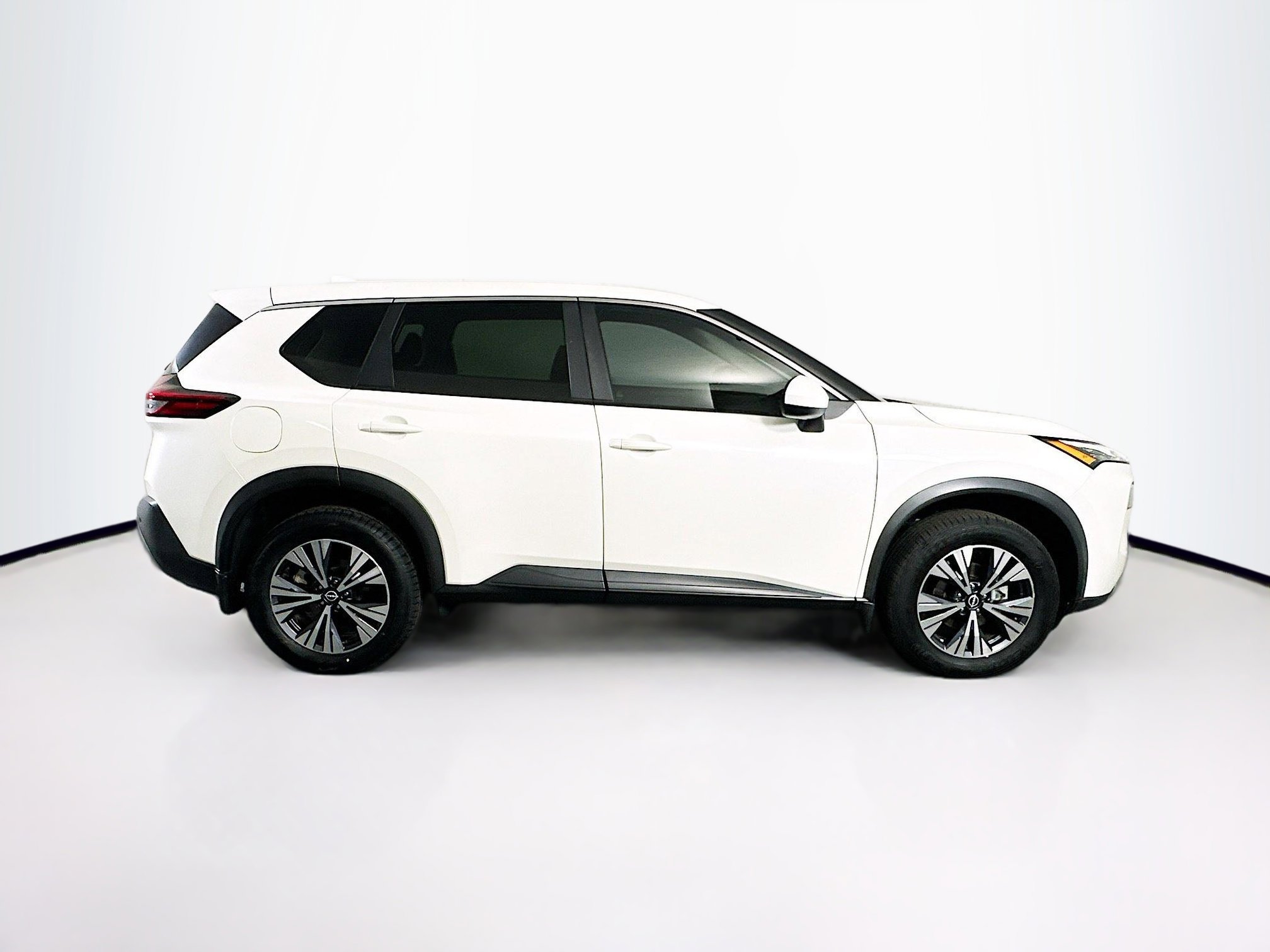 Used 2023 Nissan Rogue SV image 10