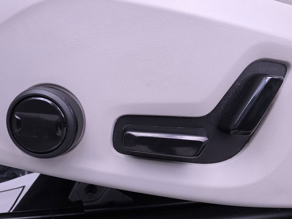 Used 2022 Volvo XC90 T8 Inscription Expression image 35