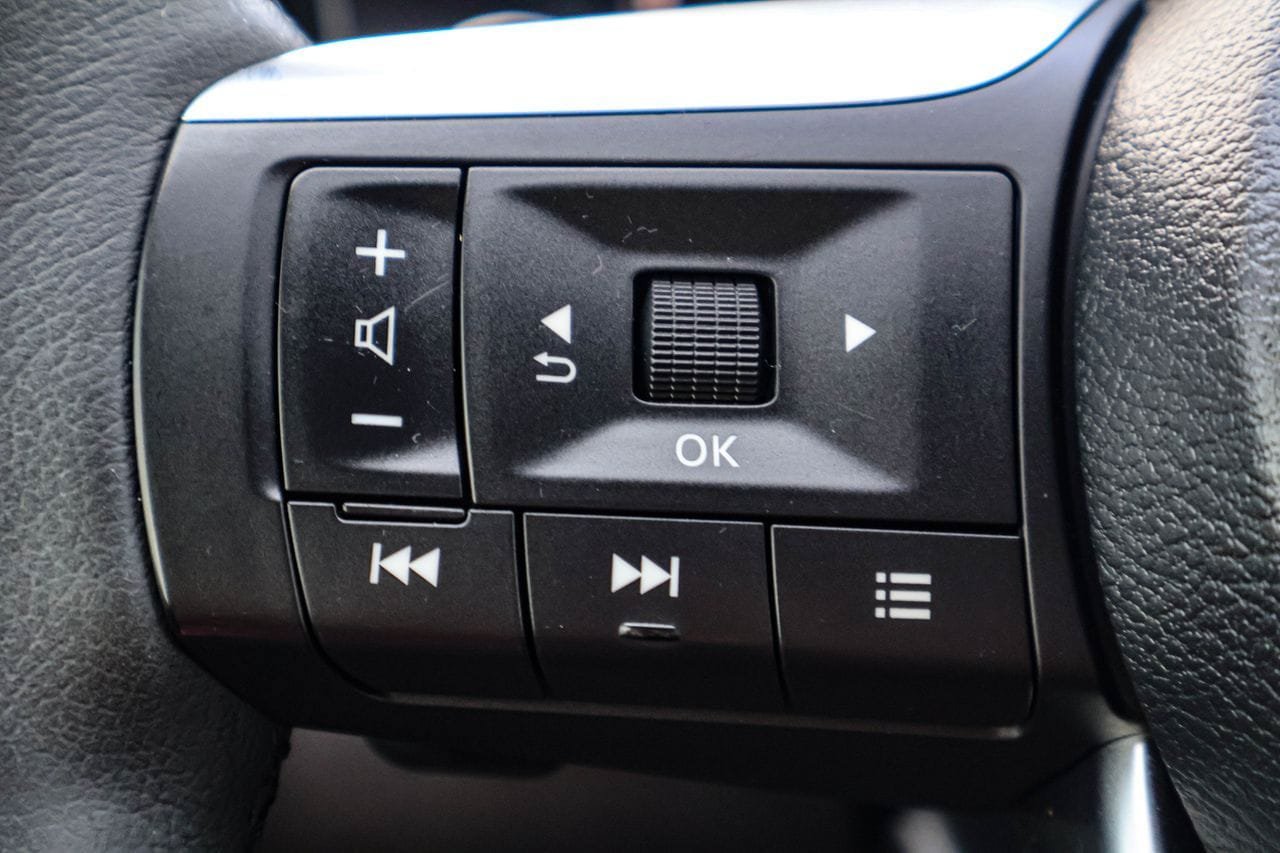 Used 2023 INFINITI QX60 Luxe w/ Cargo Package FWD image 24