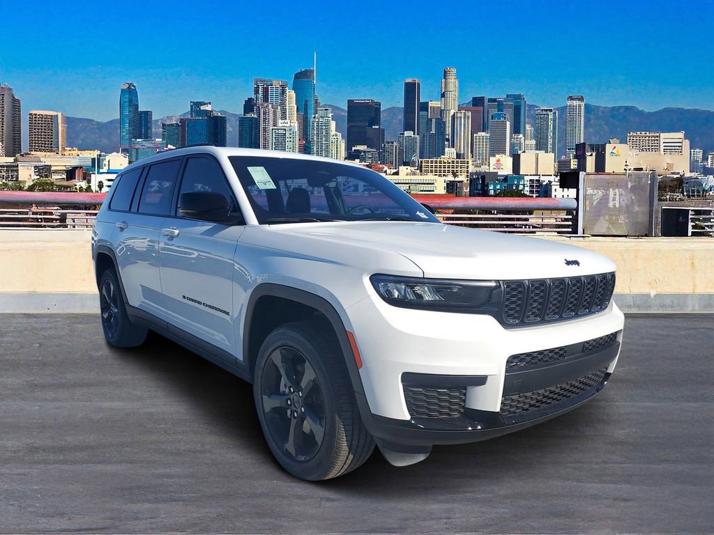 New 2025 Jeep Grand Cherokee L Altitude image 3