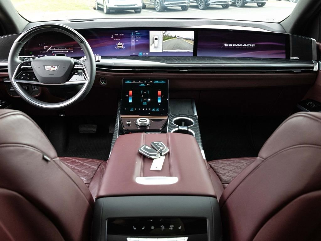 Used 2025 Cadillac Escalade Premium Luxury w/ Touring Package image 47