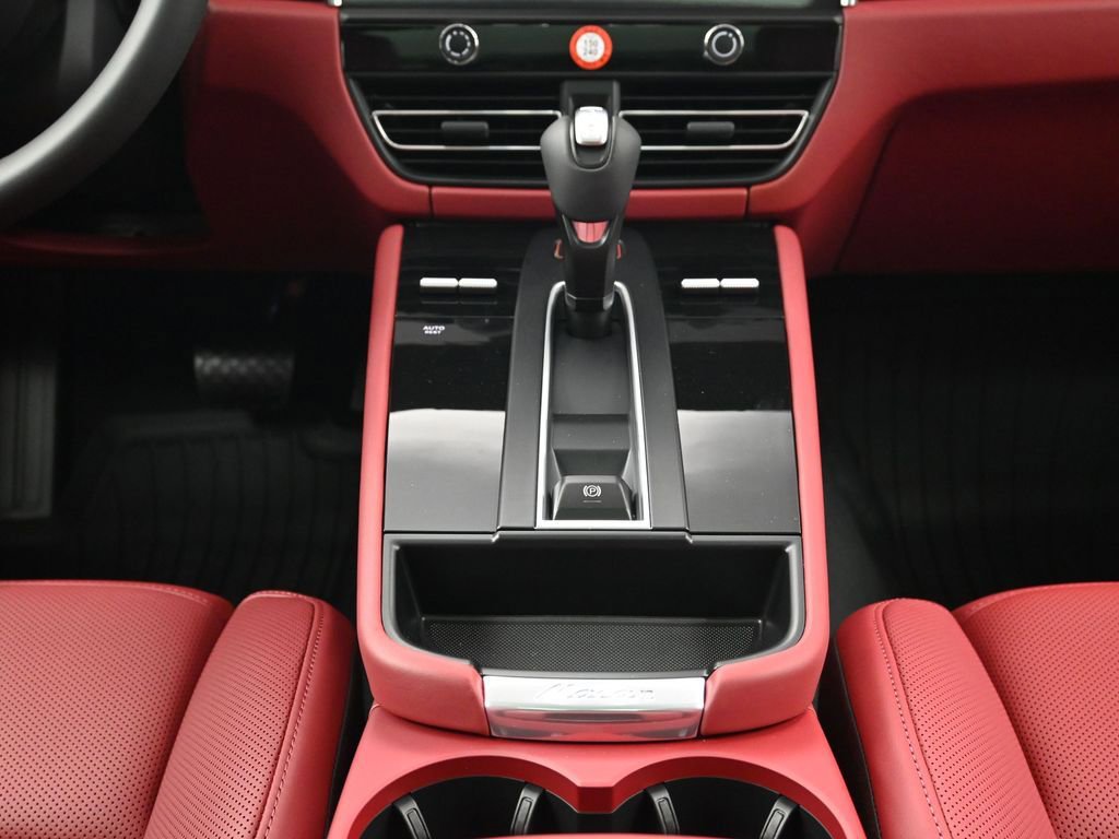 New 2026 Porsche Macan S image 10