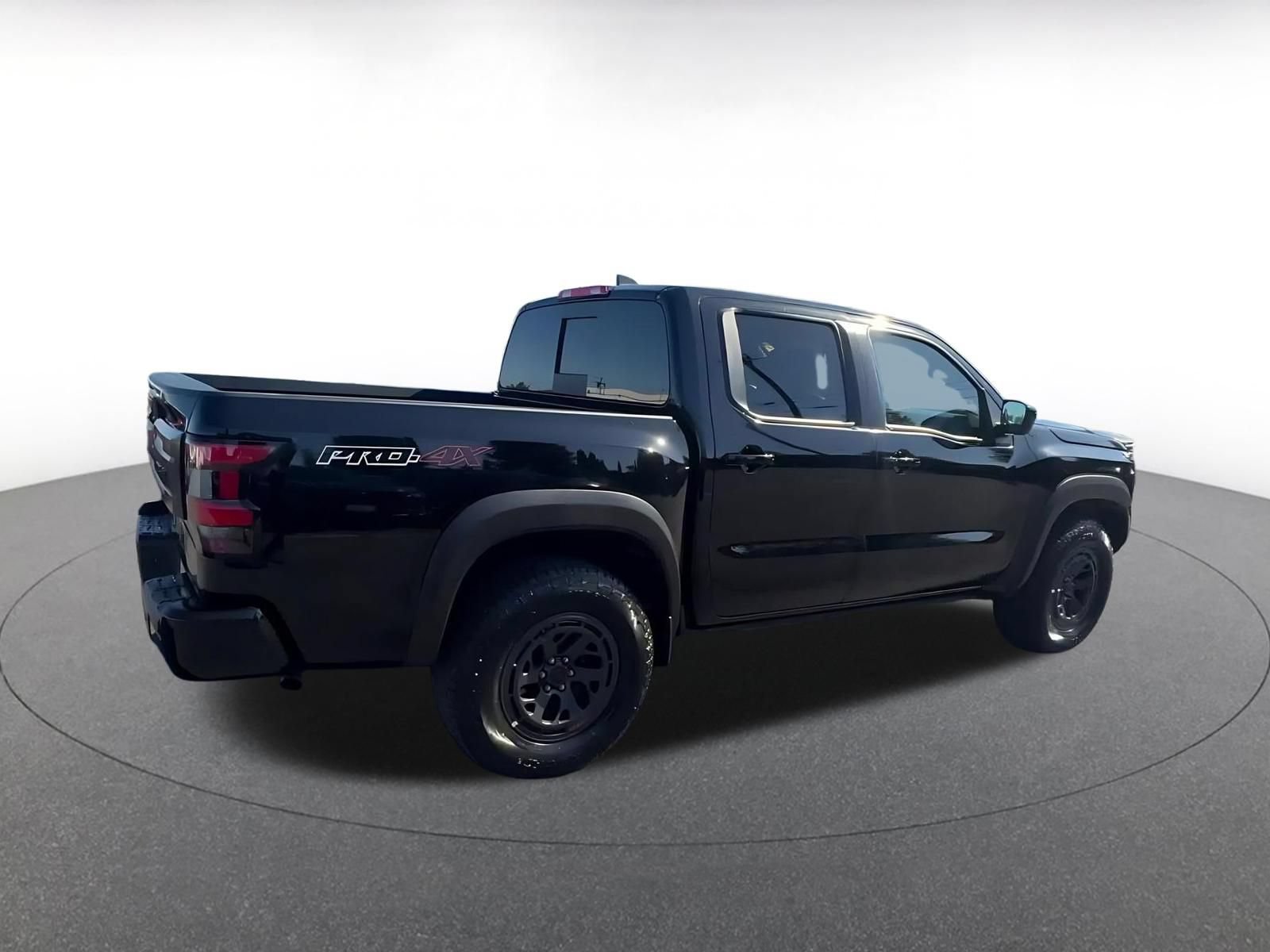 Used 2026 Nissan Frontier PRO-4X AWD/4WD image 14