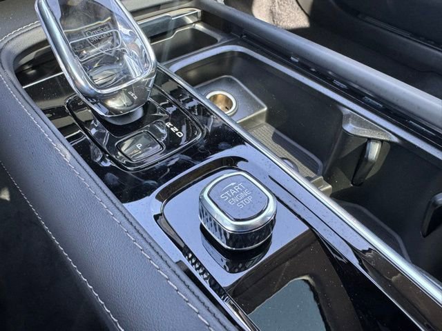 New 2026 Volvo V90 B6 Cross Country Ultra w/ Climate Package image 26