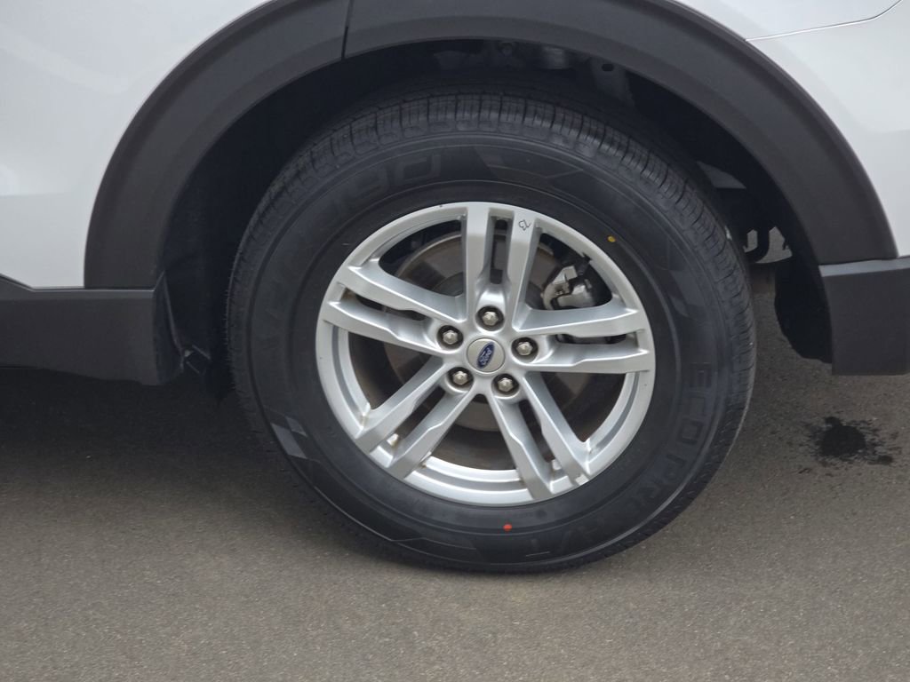 Used 2023 Ford Explorer XLT w/ Equipment Group 202A image 29