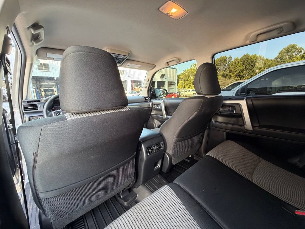 Used 2023 Toyota 4Runner SR5 AWD/4WD image 18