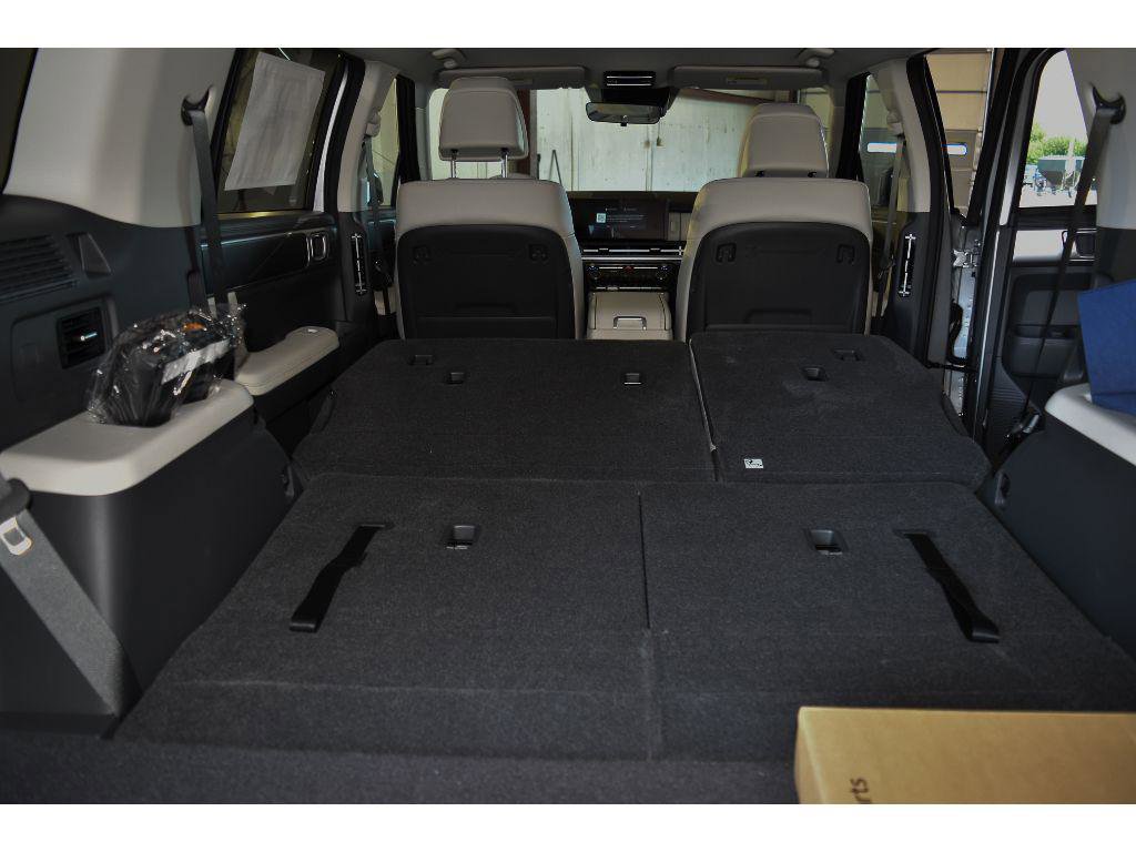 New 2025 Hyundai Santa Fe SEL image 80