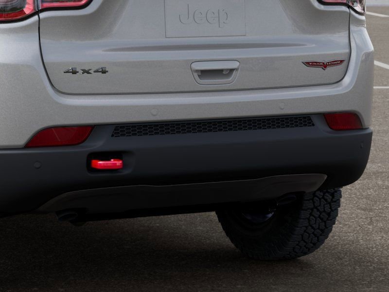 New 2026 Jeep Compass Trailhawk image 13