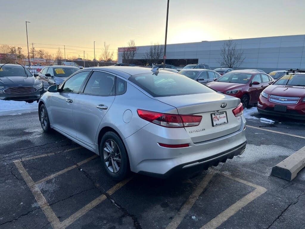 Used 2020 Kia Optima LX image 4