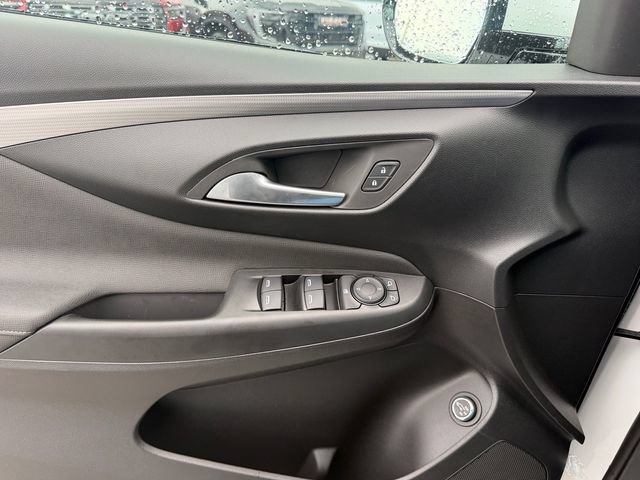 New 2026 Buick Envista Avenir FWD image 23