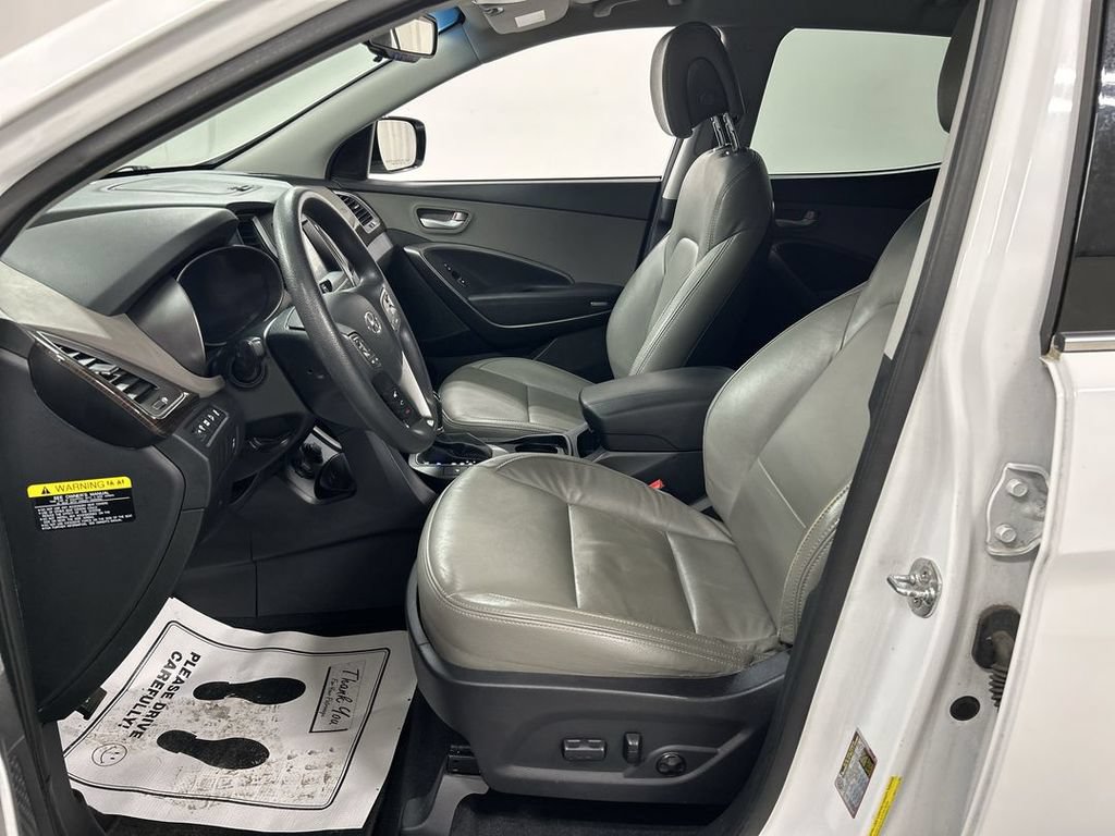 Used 2017 Hyundai Santa Fe Sport w/ 2.4L Value Package 06 AWD/4WD image 9