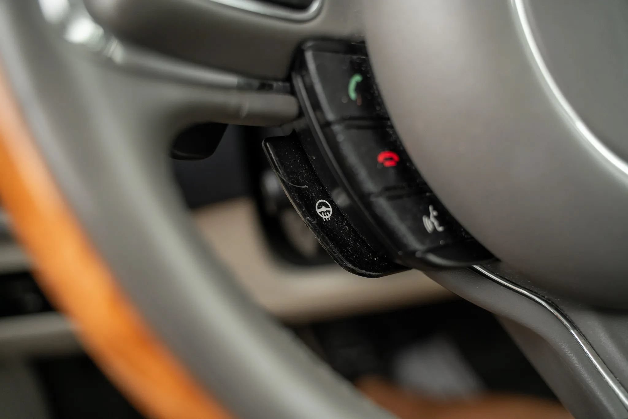 Used 2012 Jaguar XJ RWD image 22