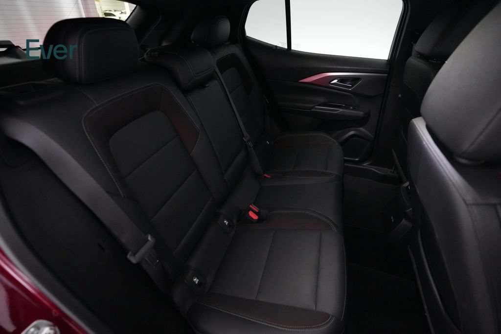 Used 2024 Chevrolet Equinox EV RS FWD image 5