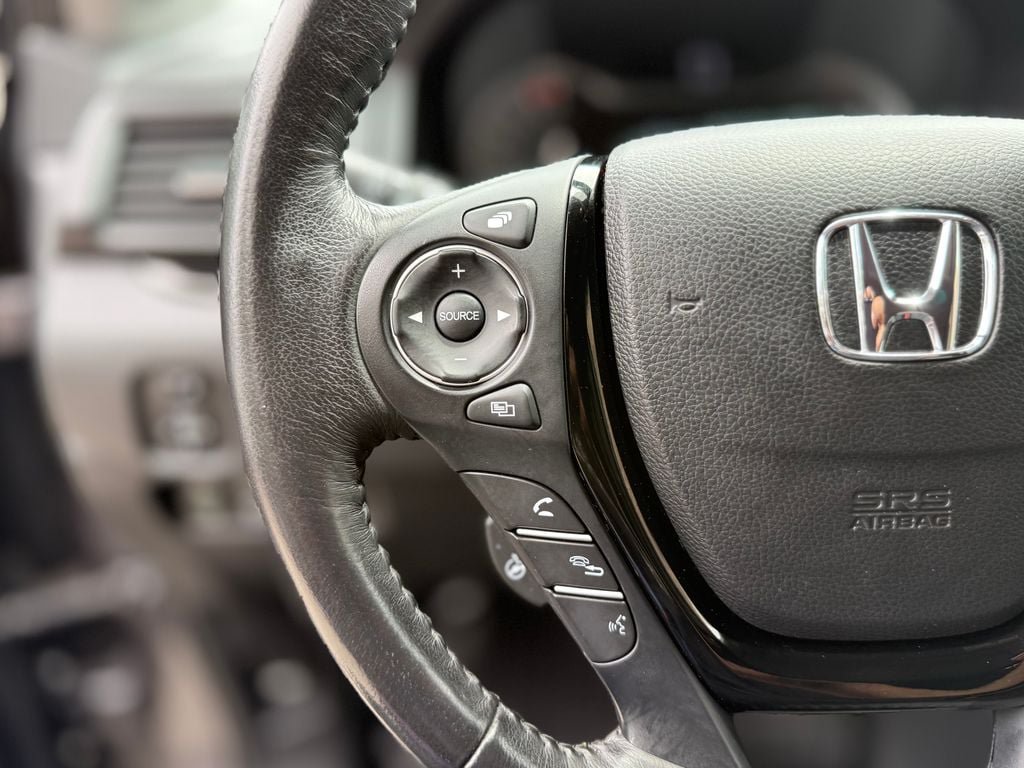 Used 2018 Honda Ridgeline RTL-E image 25