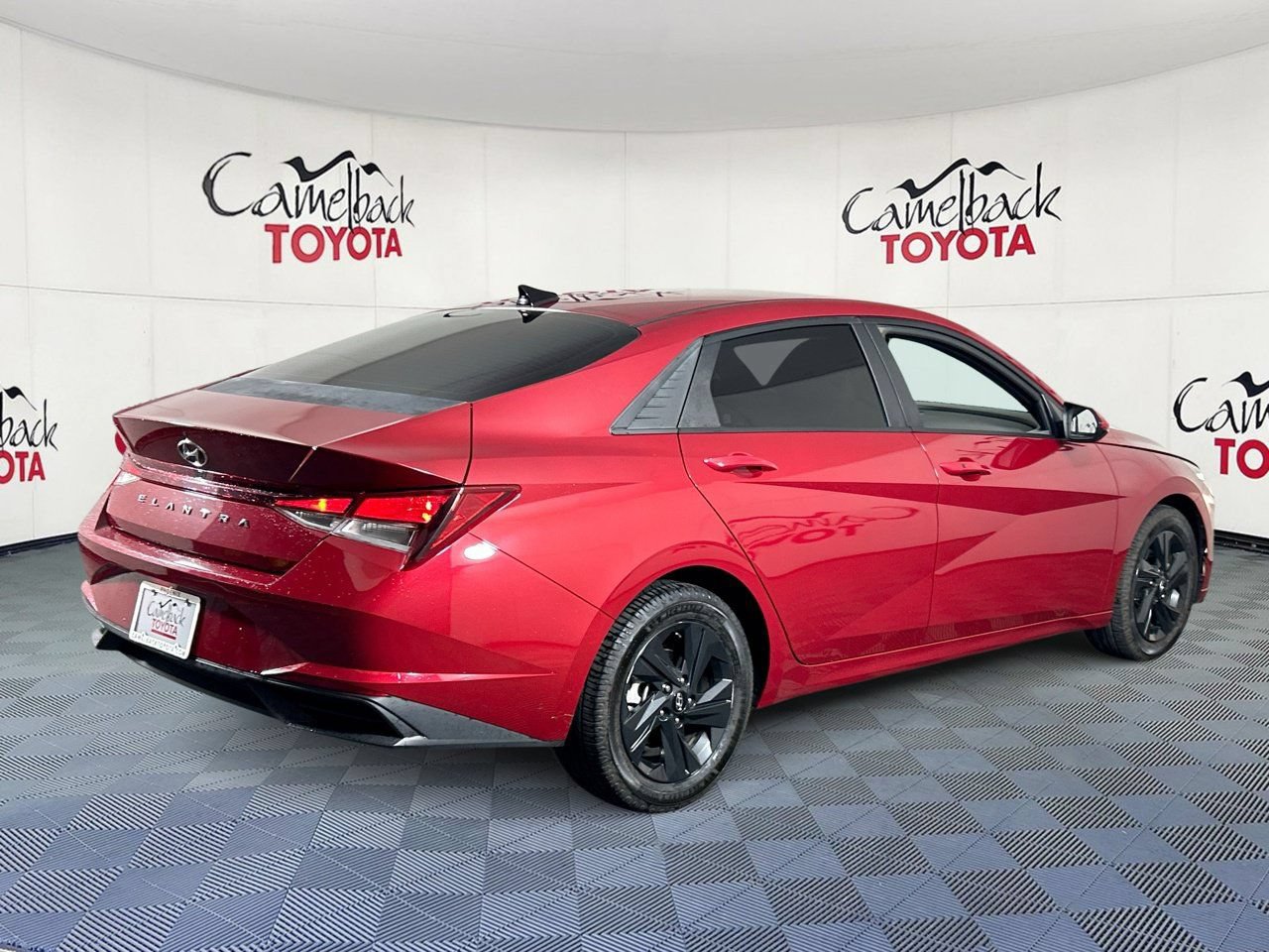 Used 2023 Hyundai Elantra SEL FWD image 8