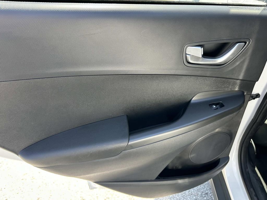Certified 2023 Hyundai Kona SEL FWD image 21