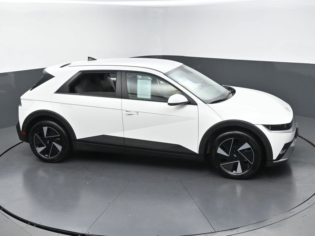 Used 2025 Hyundai Ioniq 5 SE RWD image 44