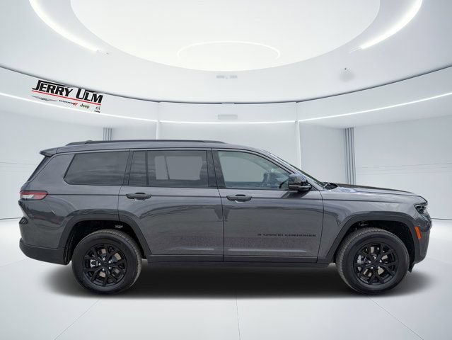 New 2026 Jeep Grand Cherokee L 2WD image 2