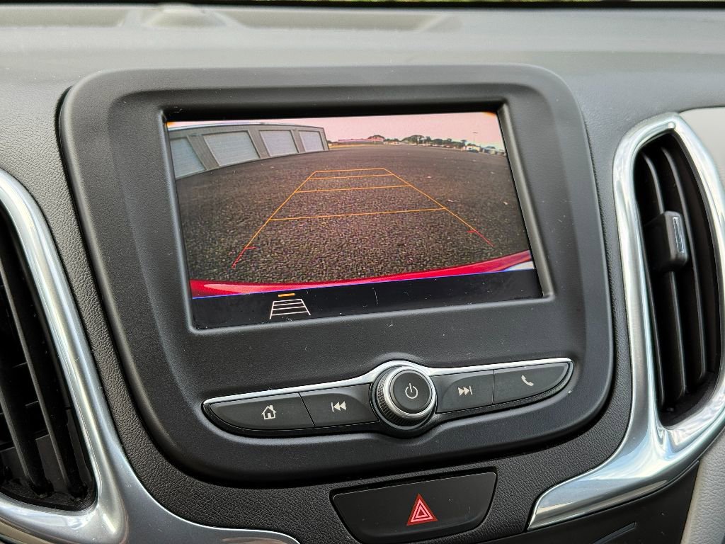 Used 2020 Chevrolet Equinox LT image 32