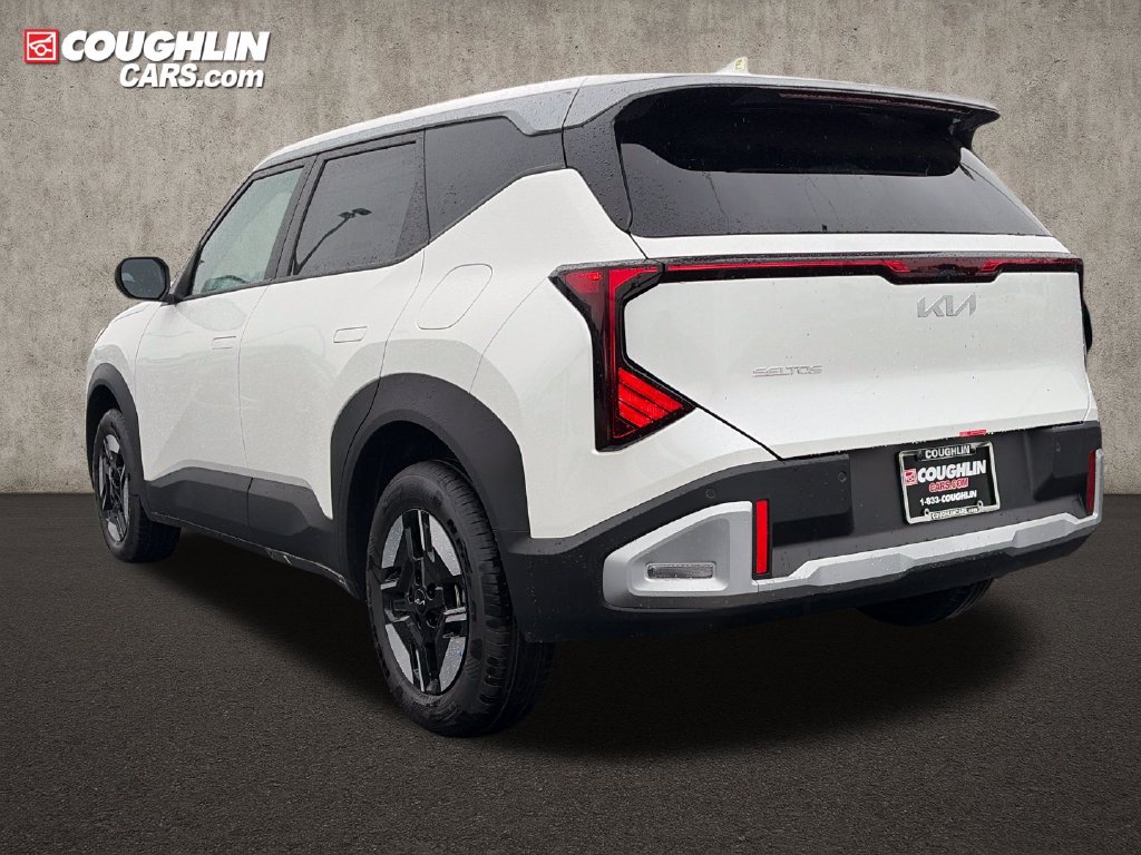 New 2027 Kia Seltos LX FWD image 5