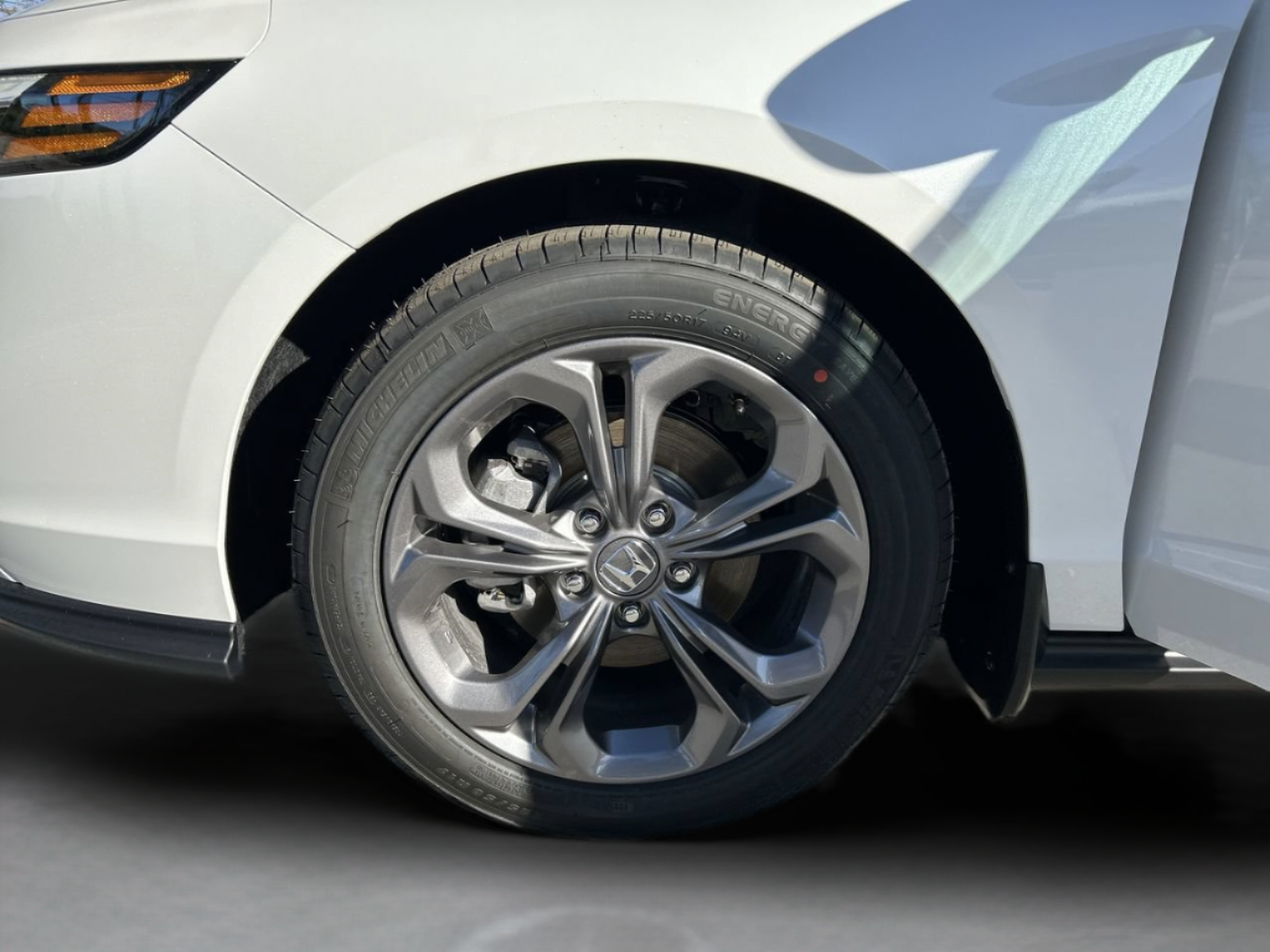 Certified 2024 Honda Accord EX image 30
