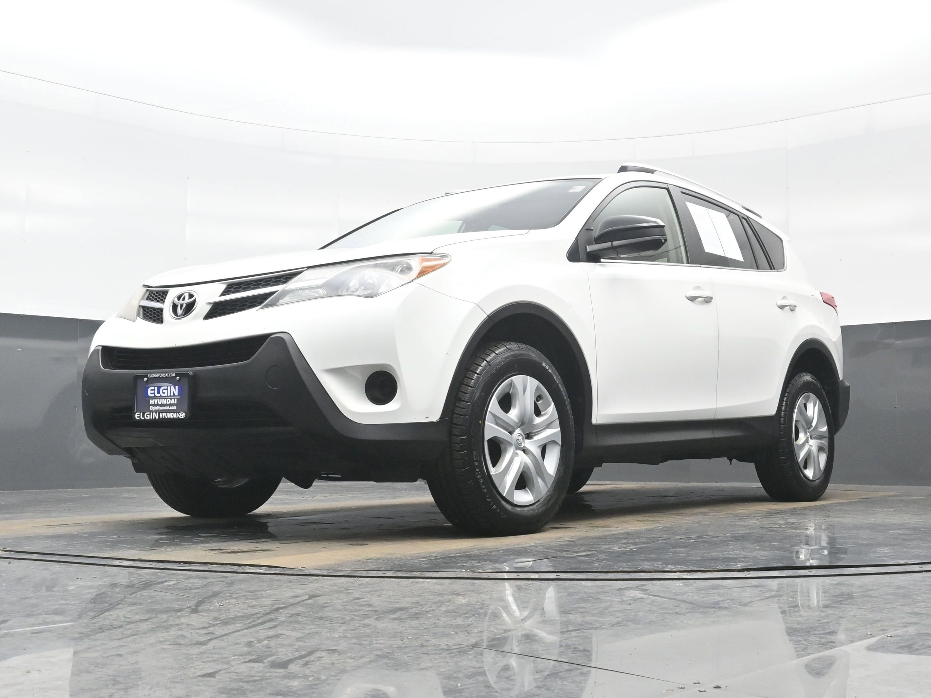 Used 2014 Toyota RAV4 LE image 24
