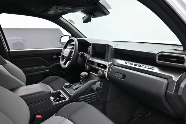 Used 2025 Toyota Tacoma TRD Sport AWD/4WD image 27