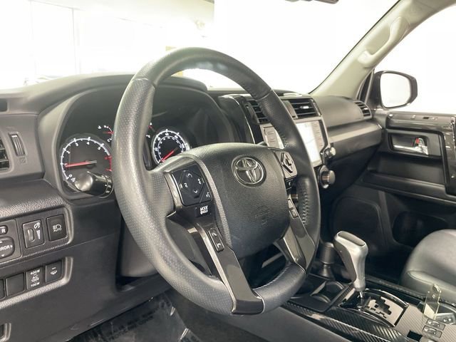 Used 2022 Toyota 4Runner TRD Off-Road Premium AWD/4WD image 14