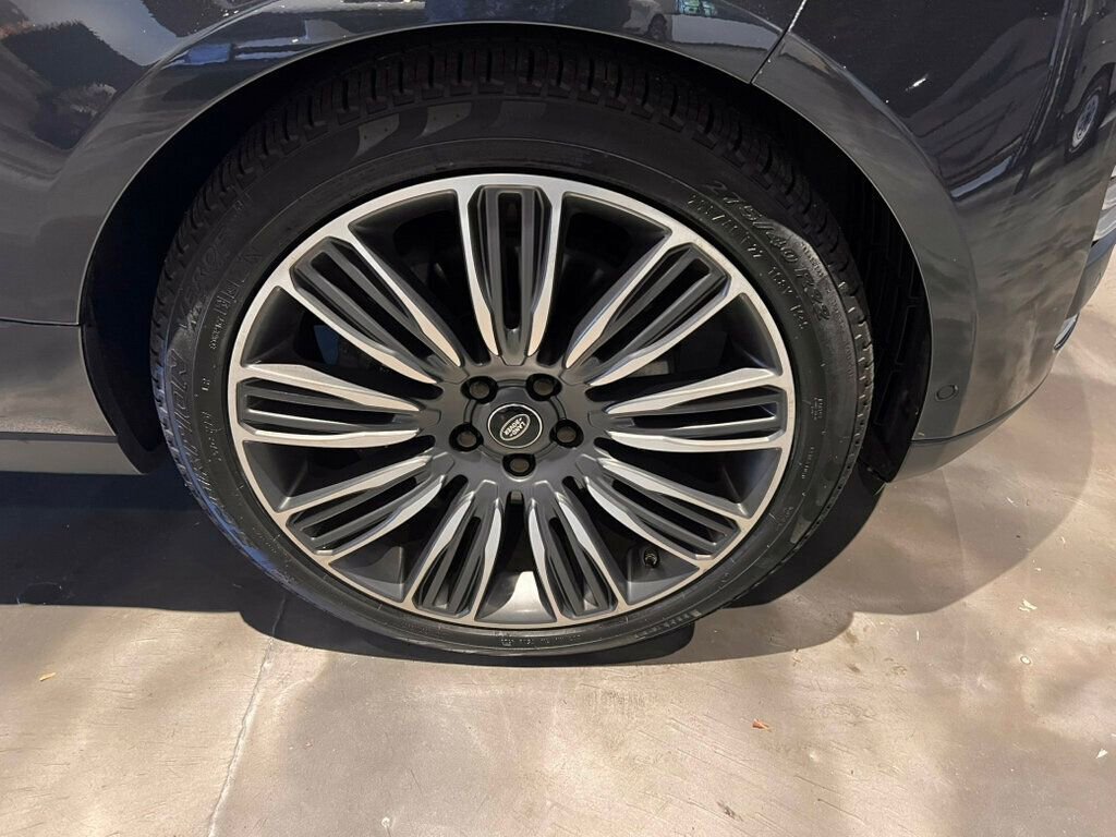 Used 2020 Land Rover Range Rover Long Wheelbase Autobiography AWD/4WD image 12