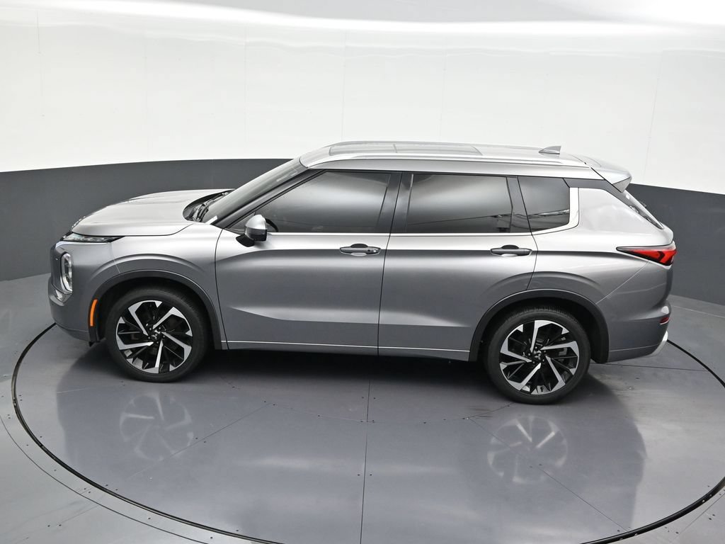 Used 2022 Mitsubishi Outlander SEL AWD/4WD image 15