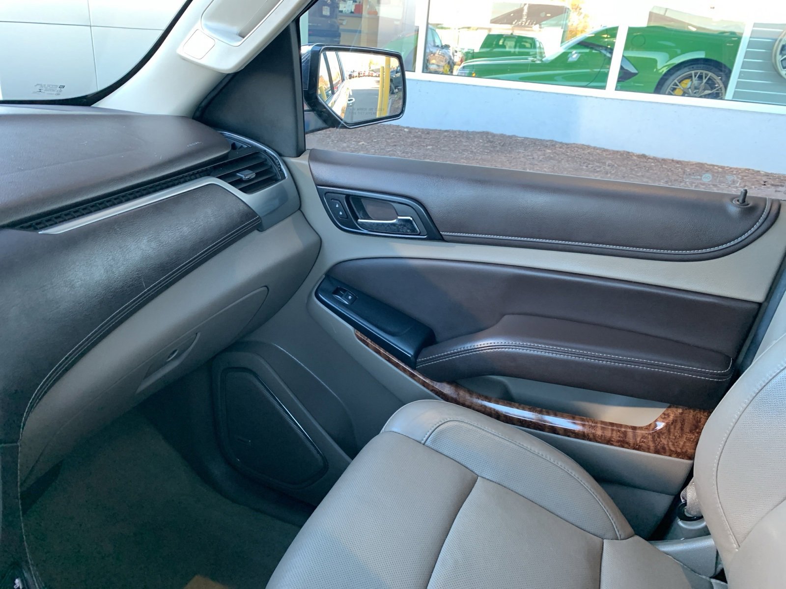 Used 2016 Chevrolet Suburban LTZ image 39