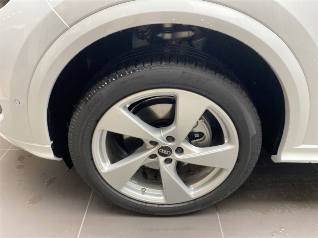 New 2025 Audi Q5 Premium Plus image 10