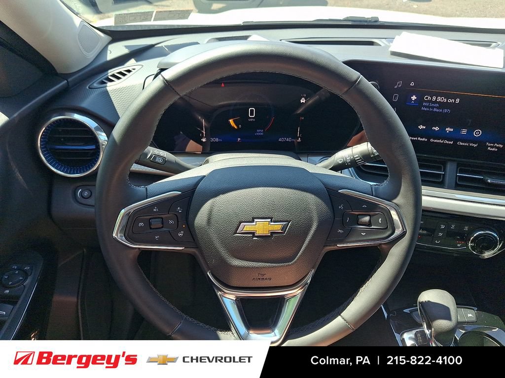 Certified 2024 Chevrolet Trax LT w/ Sunroof Package FWD image 21
