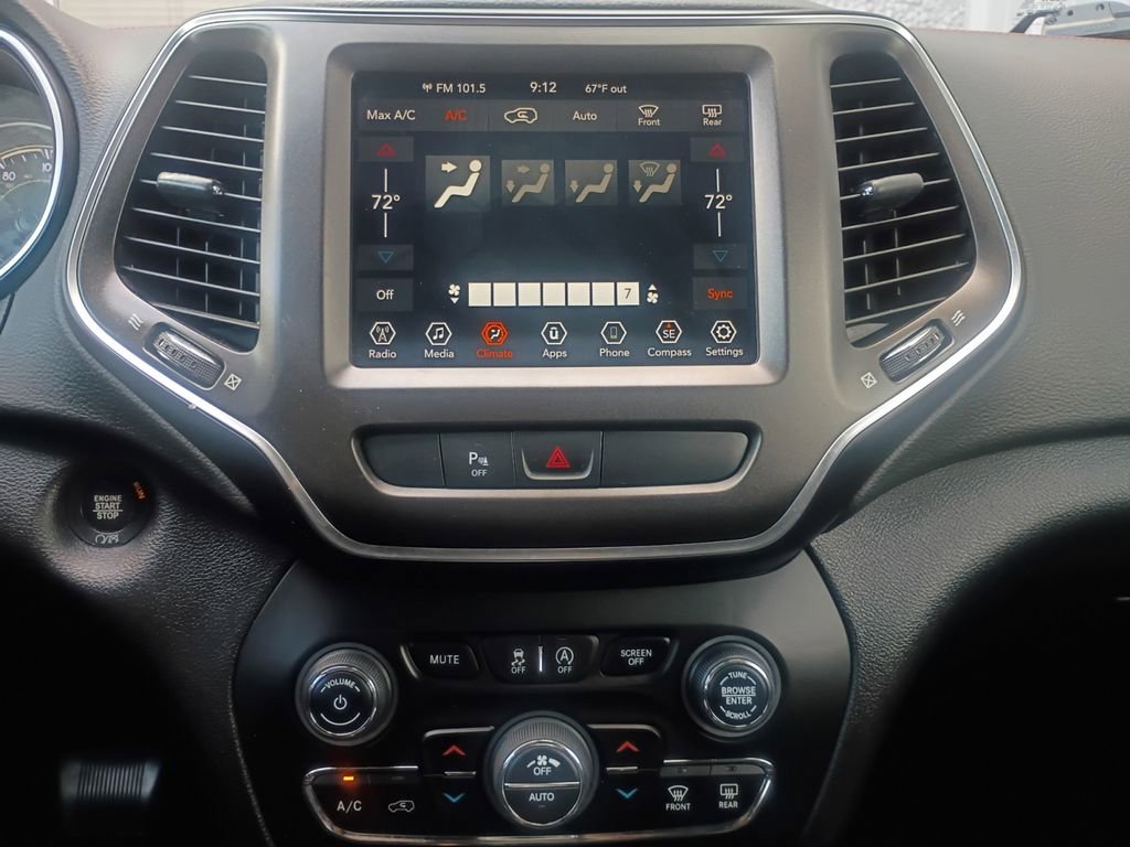 Used 2020 Jeep Cherokee Trailhawk image 4