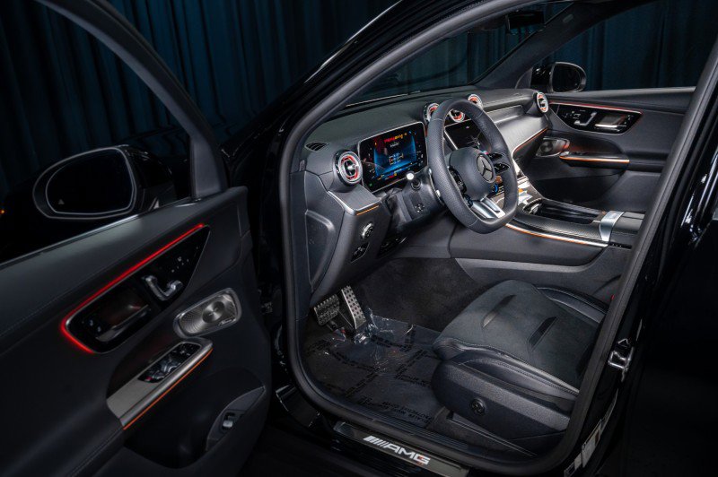 New 2026 Mercedes-Benz GLC 63 AMG S image 9